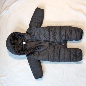H&M Puffer Suit in Black 3-6 month